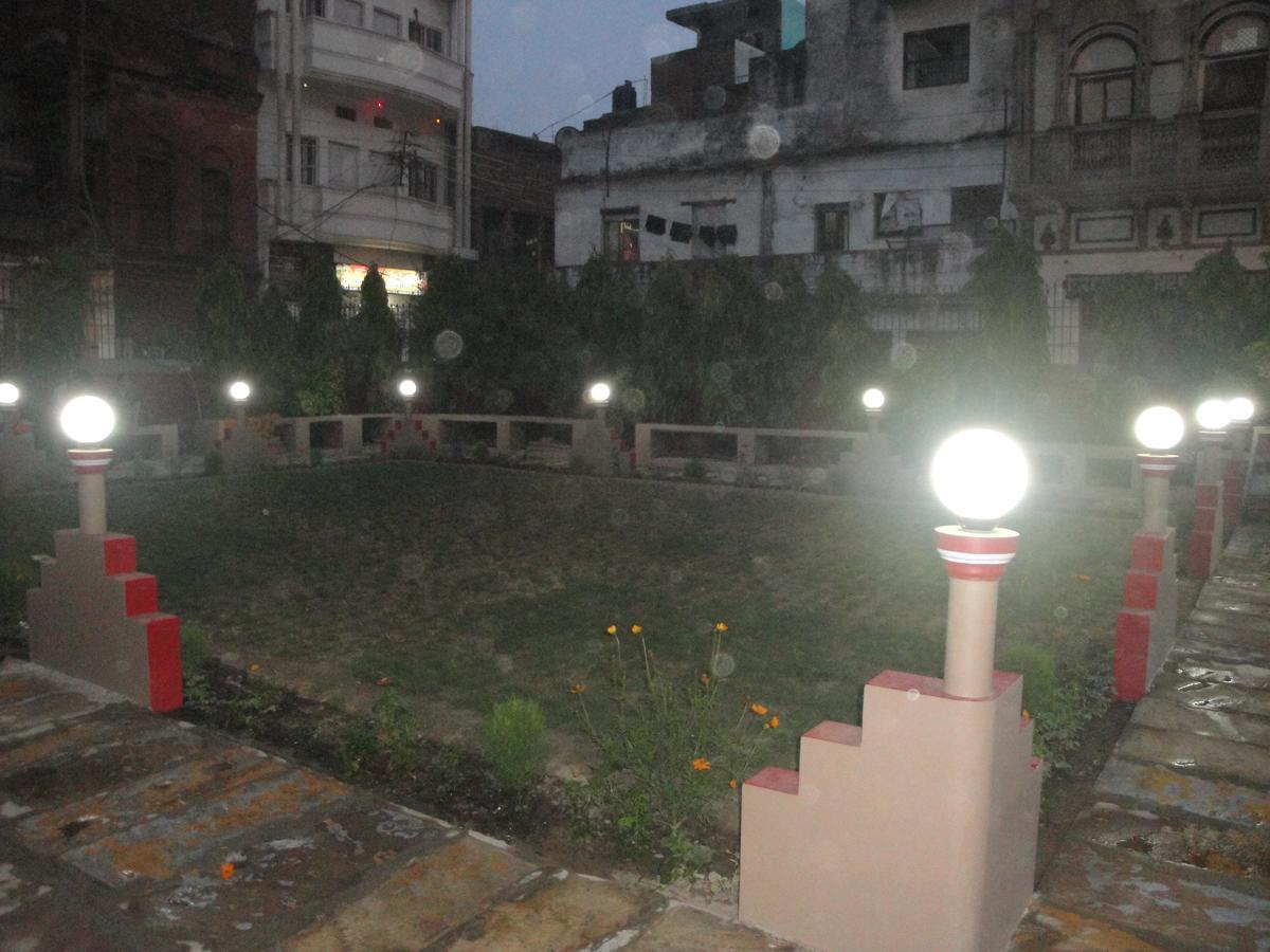 Balaji Palace Waranasi Zewnętrze zdjęcie
